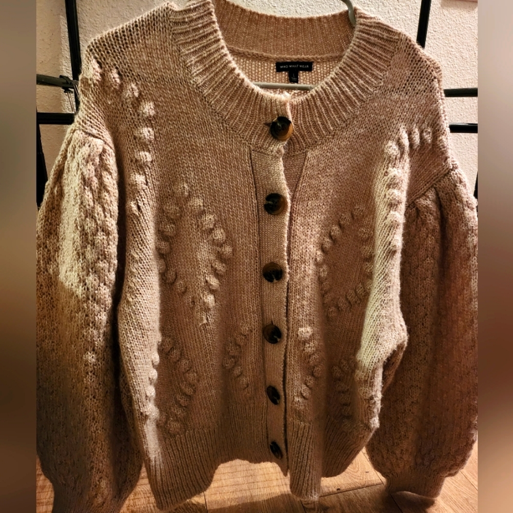 Beautiful Oatmeal knit Sweater🌸